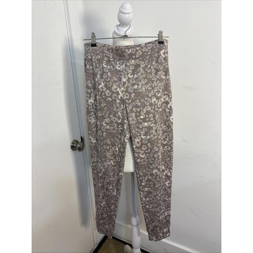 Isaac Mizrahi Live!  - 24/7 Stretch Damask Printed Joggers W30 L29” New‎